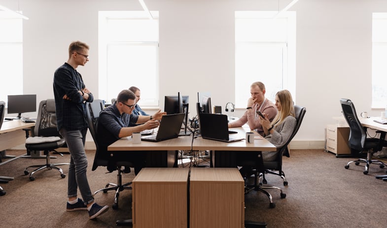 apex-blog-start-fresh-2024-employees-office-space